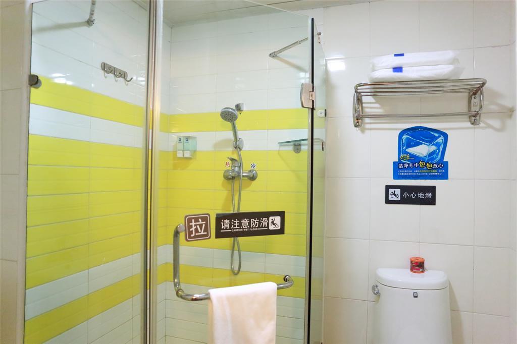 7Days Inn Guangzhou Nonglinxia Road Ouzhuang Subway Station エクステリア 写真